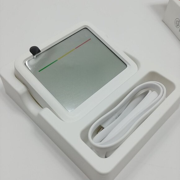 NEW SwitchBot Meter Pro CO2 Air Quality Monitor Built-in‎ Hygrometer/Thermometer - Picture 4 of 6